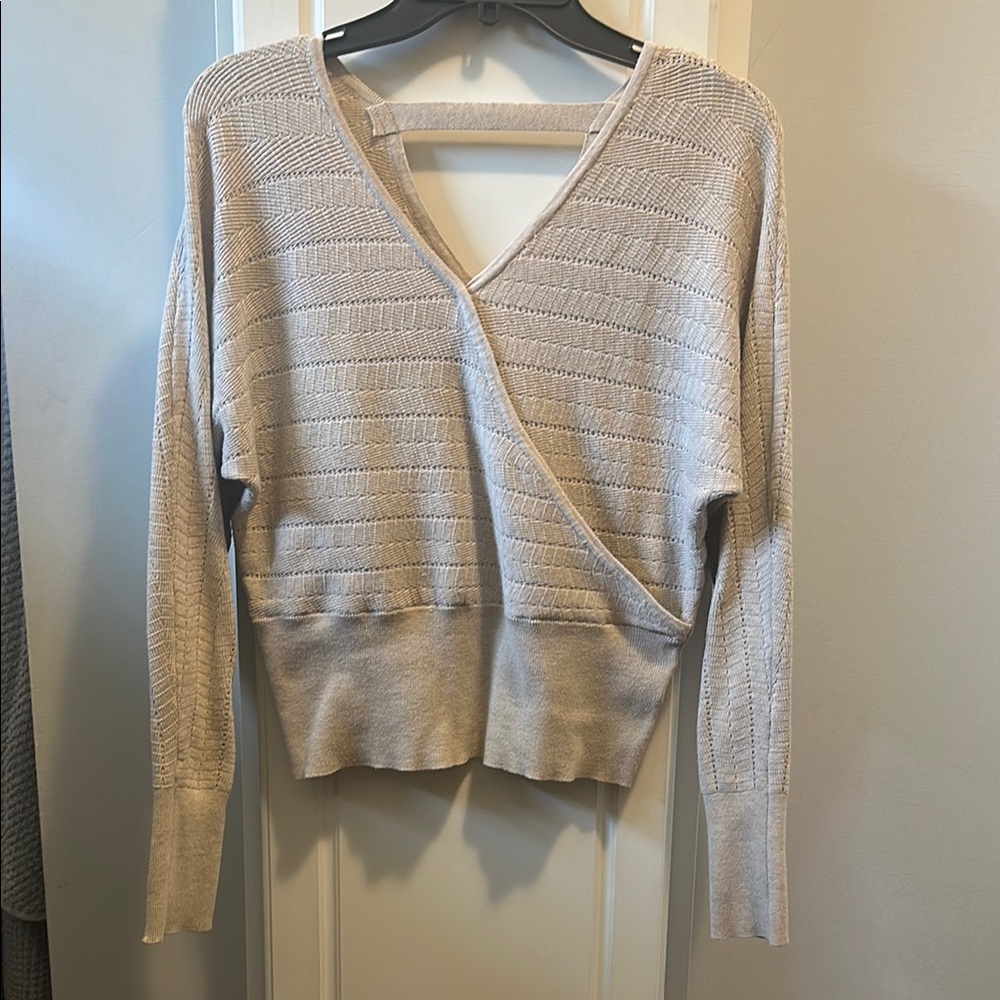 Lightweight sweater
